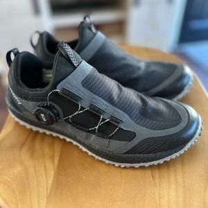 Saucony Switchback2 Women’s Trail Running Size 10